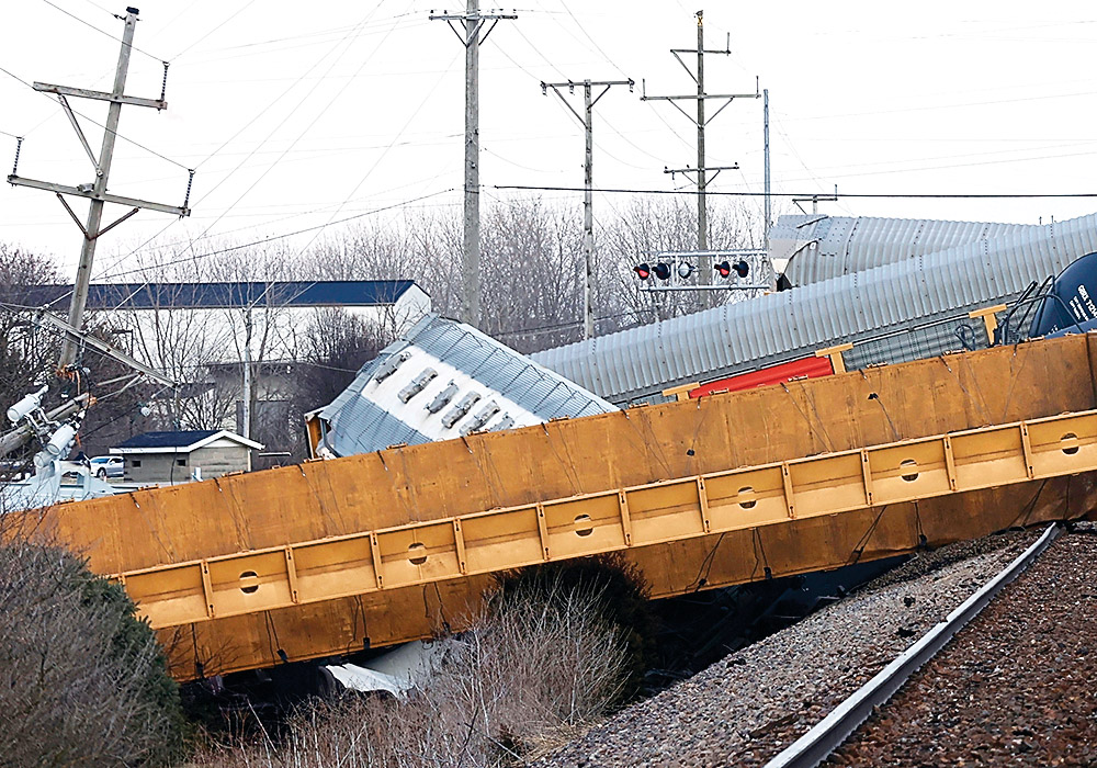 regulators-warn-railroads-about-problems-long-trains-can-cause-news